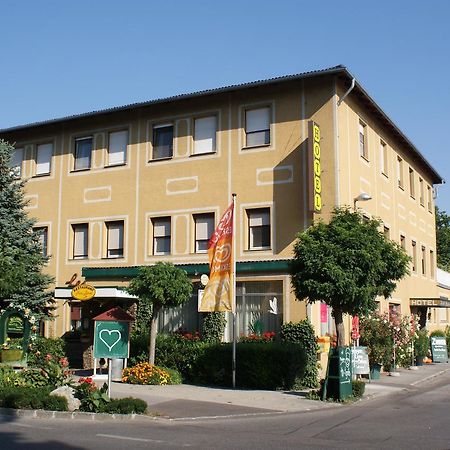Hotel Pension Leiner Нойзидл ам Зее Екстериор снимка